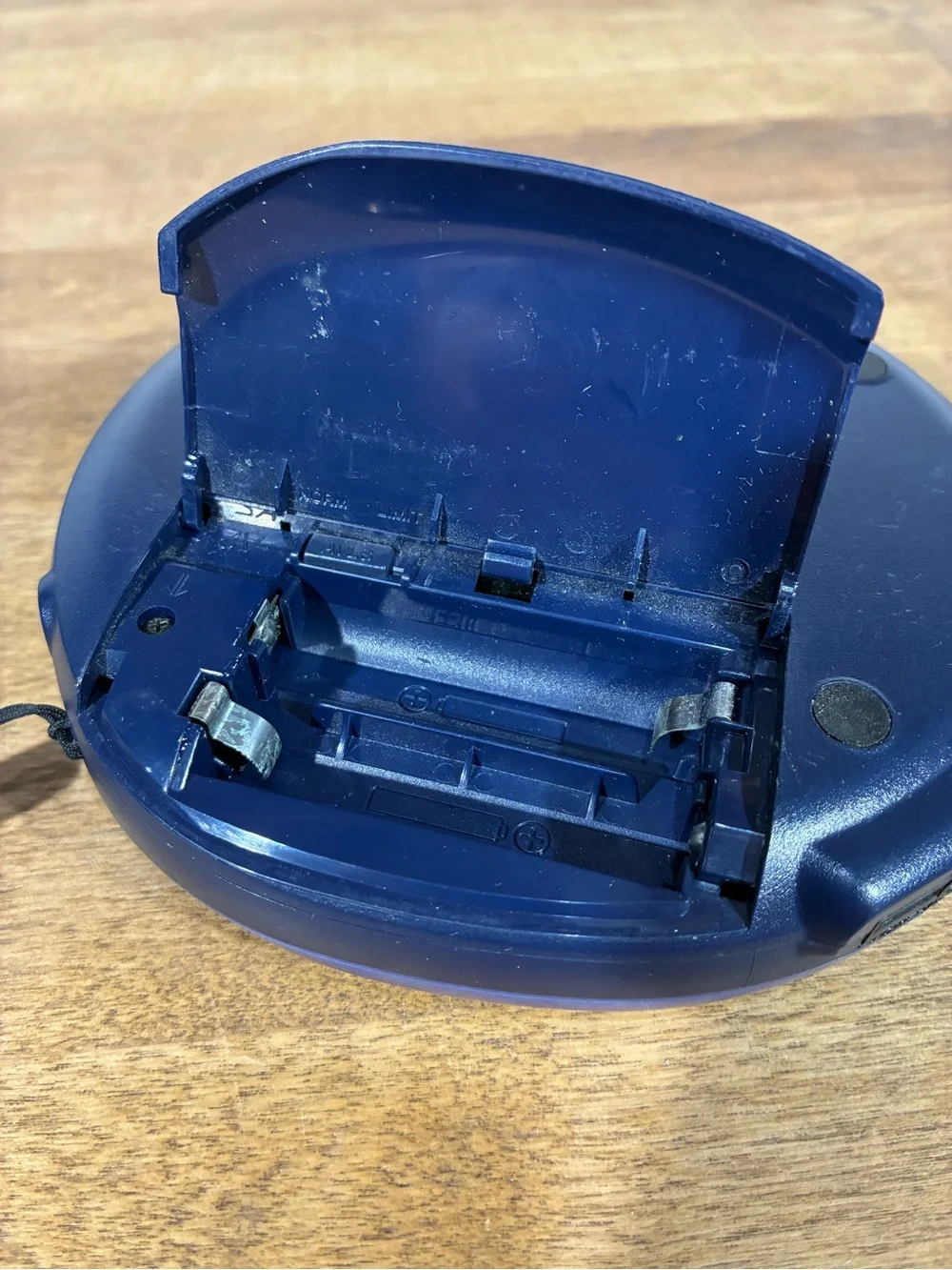 Sony D-EJ611 Portable Walkman CD Player with G-Protection Indigo Tested Working